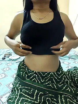 Snapshot of Shanaya_001 chatting on June 3, 4:48 am Shanaya 001 online show from June 3, 4:48 am