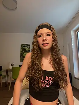MilaRoseee online show from June 26, 6:23 pm