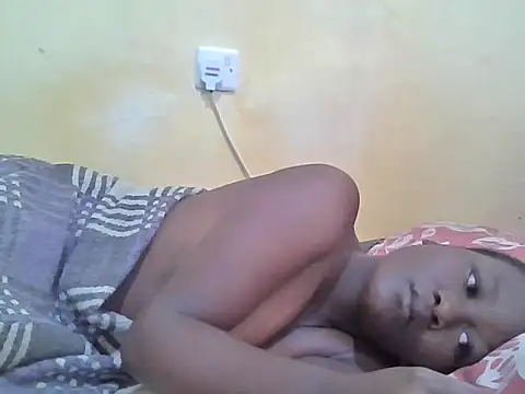 Snapshot of tashacute254 chatting on June 9, 5:30 am tashacute254 online show from June 9, 5:30 am