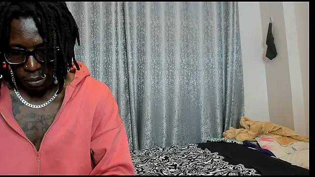 Snapshot of Charlies_Angelz chatting on June 24, 9:08 am Charlies Angelz online show from June 24, 9:08 am
