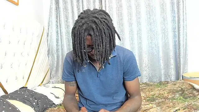 Snapshot of Charlies_Angelz chatting on July 22, 8:11 pm Charlies Angelz online show from July 22, 8:11 pm
