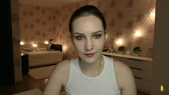 Snapshot of Megan_swiftss chatting on June 6, 7:07 pm Megan swiftss online show from June 6, 7:07 pm