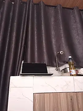Snapshot of Carabella_ chatting on May 20, 8:15 pm Carabella online show from May 20, 8:15 pm