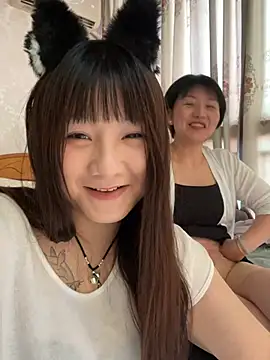Snapshot of yan63737 chatting on July 6, 3:58 am yan63737 online show from July 6, 3:58 am