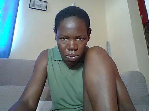 Snapshot of Blacksexyqueen24 chatting on June 7, 9:24 am Blacksexyqueen24 online show from June 7, 9:24 am