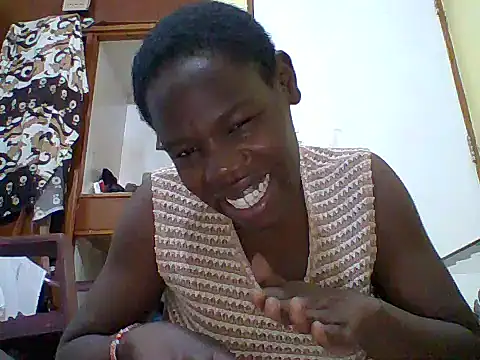 Snapshot of Blacksexyqueen24 chatting on June 13, 7:34 pm Blacksexyqueen24 online show from June 13, 7:34 pm