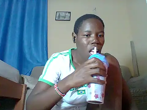 Snapshot of Blacksexyqueen24 chatting on June 27, 4:34 pm Blacksexyqueen24 online show from June 27, 4:34 pm
