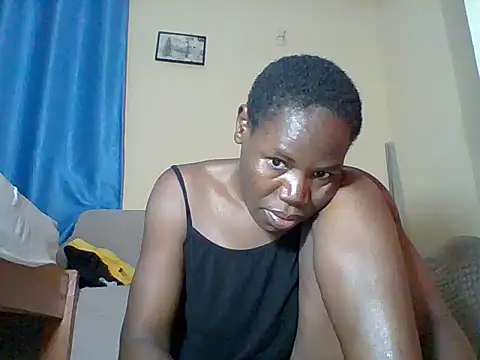 Snapshot of Blacksexyqueen24 chatting on July 2, 7:42 pm Blacksexyqueen24 online show from July 2, 7:42 pm