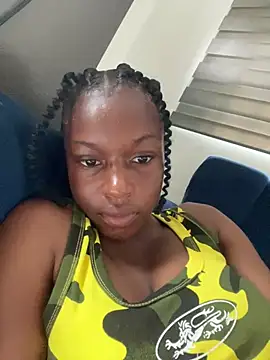 Snapshot of SassyPaulette chatting on July 18, 12:31 pm SassyPaulette online show from July 18, 12:31 pm