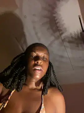 Snapshot of SassyPaulette chatting on August 1, 8:30 pm SassyPaulette online show from August 1, 8:30 pm