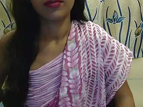 Snapshot of BabyQueen23 chatting on June 4, 1:22 am BabyQueen23 online show from June 4, 1:22 am