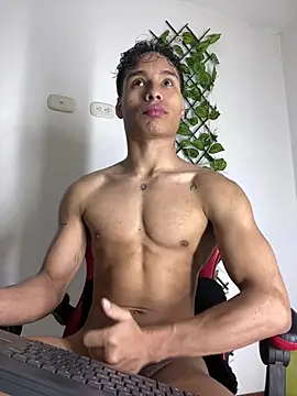Snapshot of NelModel1 chatting on June 3, 11:02 am NelModel1 online show from June 3, 11:02 am