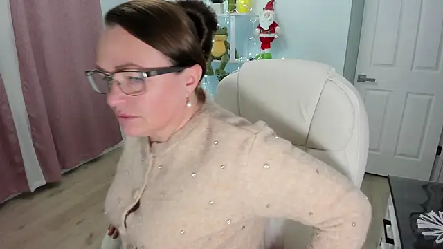 Vika73 online show from December 3, 9:01 pm