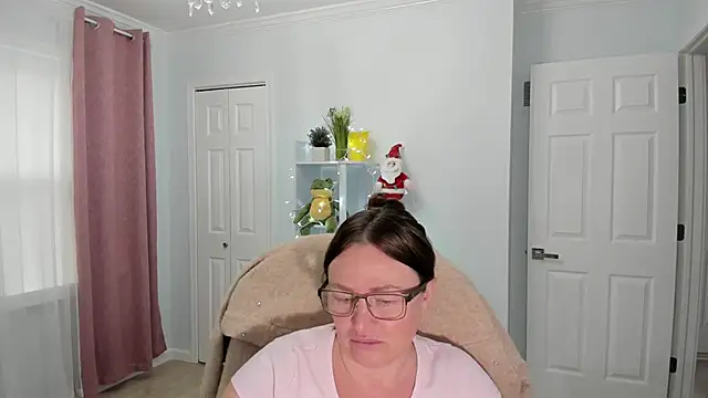 Vika73 online show from December 10, 3:44 pm