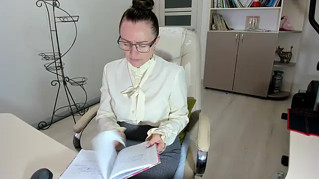 Vika73 online show from November 16, 11:16 am