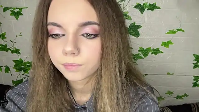 Snapshot of LisaPorse chatting on May 28, 2:03 pm LisaPorse online show from May 28, 2:03 pm