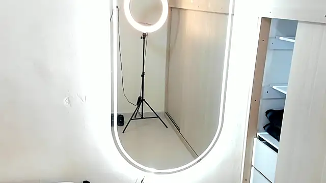 Snapshot of Joao_da_silva19 chatting on June 4, 1:06 pm Joao da silva19 online show from June 4, 1:06 pm