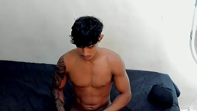 Snapshot of Joao_da_silva19 chatting on June 12, 1:21 pm Joao da silva19 online show from June 12, 1:21 pm