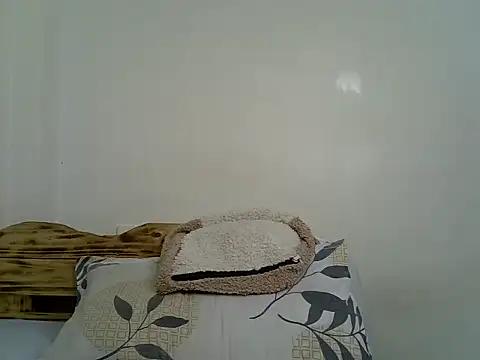 Snapshot of Sweetbrowna chatting on July 28, 4:39 pm Sweetbrowna online show from July 28, 4:39 pm