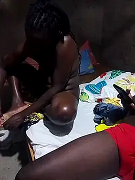 Snapshot of Lawal-Briana chatting on June 1, 6:42 pm Lawal-Briana online show from June 1, 6:42 pm