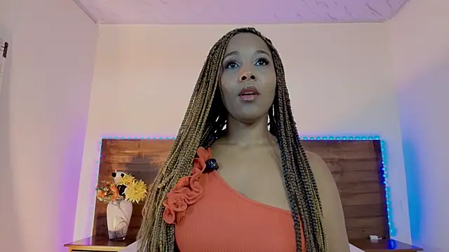 Snapshot of valeska_rose chatting on May 30, 12:30 am valeska rose online show from May 30, 12:30 am
