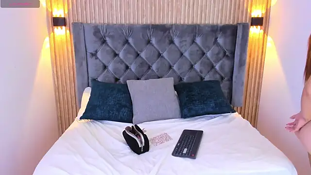 Snapshot of EmilyGracce chatting on July 21, 12:29 pm EmilyGracce online show from July 21, 12:29 pm