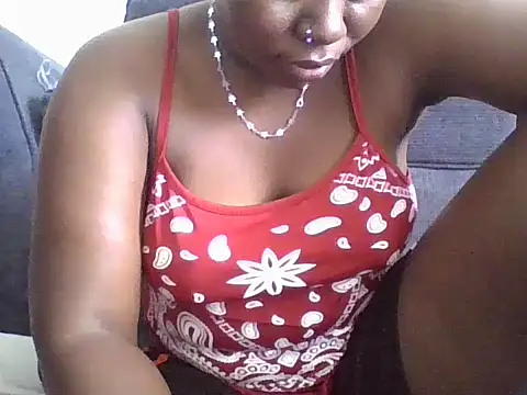 Snapshot of remmy_luna2 chatting on May 20, 9:15 am remmy luna2 online show from May 20, 9:15 am