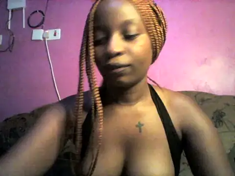 Snapshot of Sexy_brie chatting on June 7, 6:00 pm Sexy brie online show from June 7, 6:00 pm
