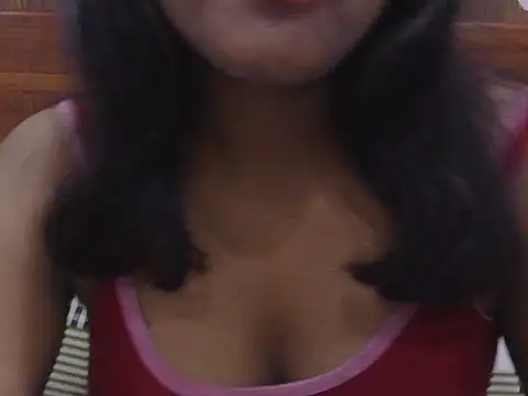 Diana Penty online show from August 1, 2:05 pm