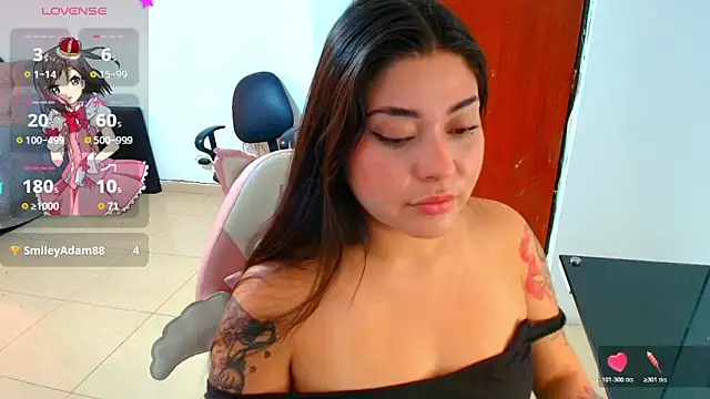 Snapshot of hanna_2026 chatting on June 1, 8:21 pm hanna 2026 online show from June 1, 8:21 pm