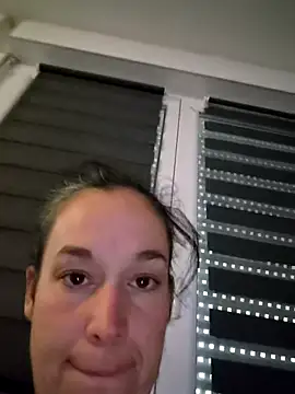 adelinegirly online show from June 16, 4:59 am