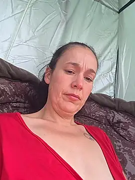 adelinegirly online show from July 1, 10:39 am