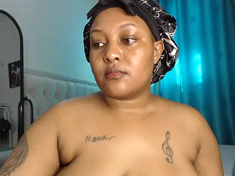 Snapshot of Mamacita_Boo chatting on June 19, 12:53 pm Mamacita Boo online show from June 19, 12:53 pm