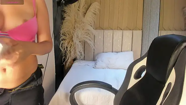 SweetNova1 online show from June 16, 1:19 am