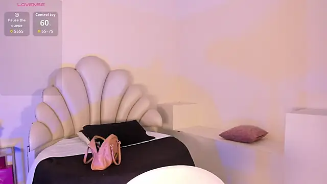 SelenaRogers online show from July 21, 9:06 pm