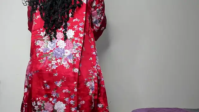 Real Slim Thick online show from June 3, 7:19 pm