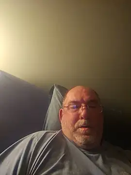 Snapshot of shyguytm chatting on June 20, 12:19 pm shyguytm online show from June 20, 12:19 pm
