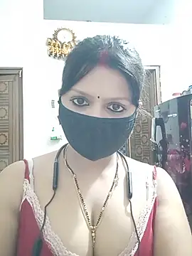ZOYA-STRIP online show from June 16, 4:20 pm