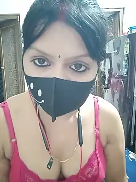 ZOYA-STRIP online show from June 20, 3:59 pm