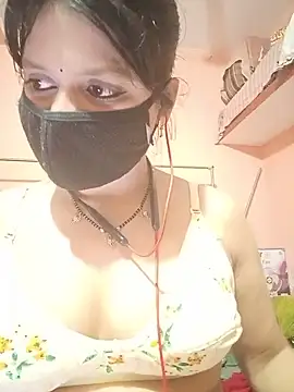 ZOYA-STRIP online show from July 18, 5:39 pm