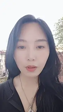 Snapshot of lylxili chatting on May 30, 10:12 am lylxili online show from May 30, 10:12 am