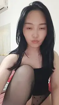 Snapshot of lylxili chatting on June 14, 1:57 pm lylxili online show from June 14, 1:57 pm