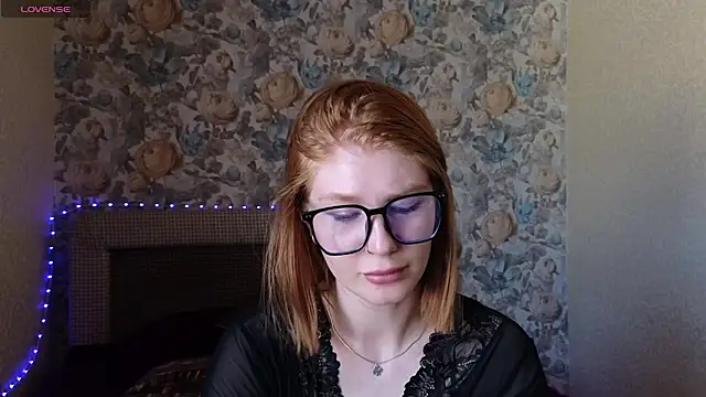 Juli Ginger online show from June 25, 5:56 am