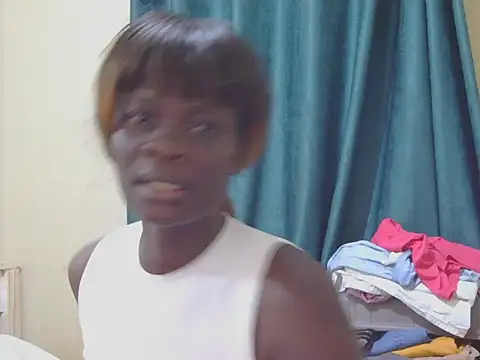 Snapshot of chocolate_peggy chatting on June 13, 1:20 pm chocolate peggy online show from June 13, 1:20 pm