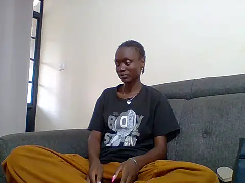 SLIM-EBONY2006 online show from June 4, 12:44 pm