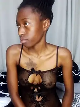 MyrahEbony online show from June 28, 8:37 pm