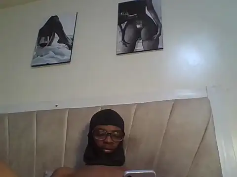 freakyboy255 online show from July 18, 3:38 pm