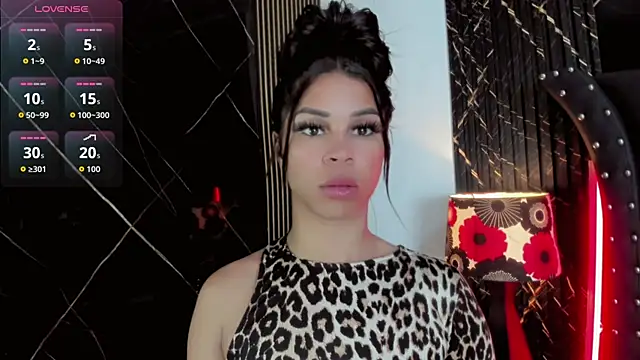 Snapshot of Nayara_K chatting on May 25, 6:03 pm Nayara K online show from May 25, 6:03 pm