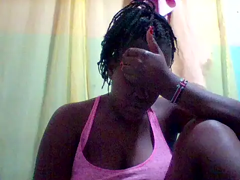 Snapshot of horny_drip chatting on June 5, 4:41 am horny drip online show from June 5, 4:41 am