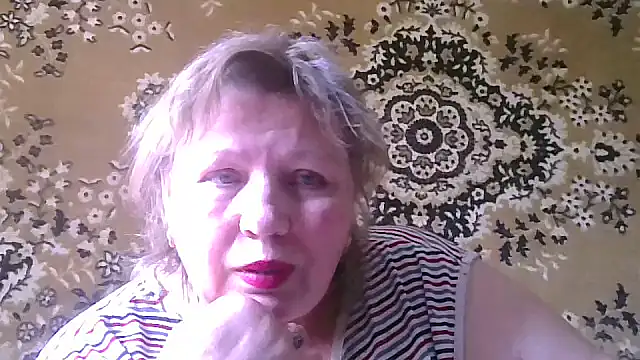 Snapshot of LediMelissa chatting on June 2, 12:18 pm LediMelissa online show from June 2, 12:18 pm